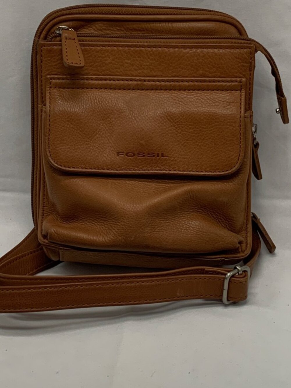 Fossil Crossbody Messenger Bag Brown Leather Zipper Compartments Organize